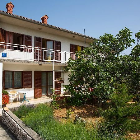 Apartment In Novi Vinodolski 15274 Povile Buitenkant foto