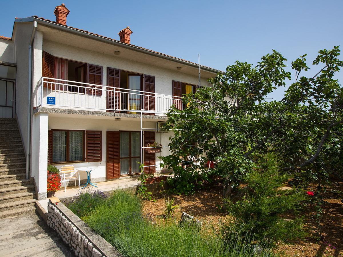 Apartment In Novi Vinodolski 15274 Povile Buitenkant foto